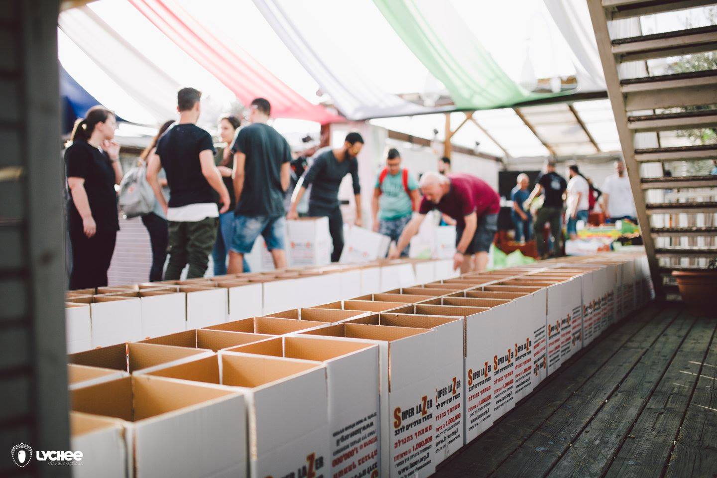 ערב החג: מאות מנות לנזקקים בבאר שבע נארזו על ידי מתנדבי סל''ק (צילום: סל''ק)